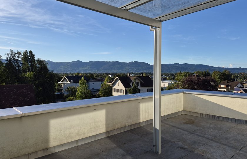 Zentral gelegene 2-Zimmer Dachgeschosswohnung mit großer Terrasse in Götzis - direkt am Garnmarkt