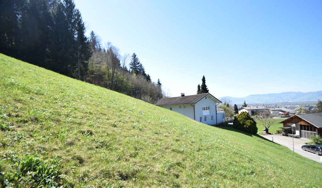 Schönes Baugrundstück in naturnaher Lage