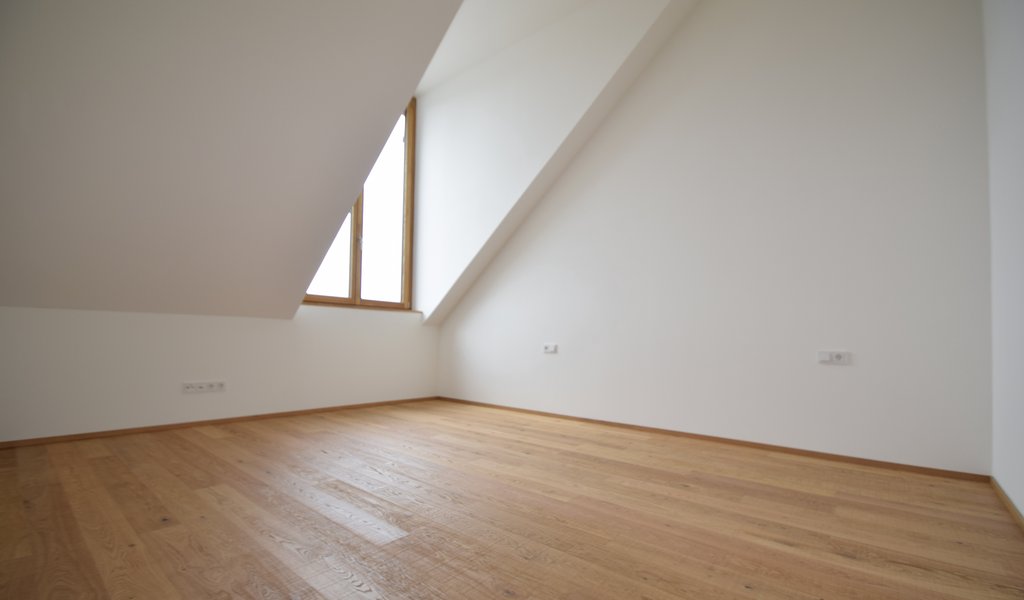Einzigartig Wohnen - 4-Zimmer Dachgeschosswohnung - (Radetzkystraße 16)