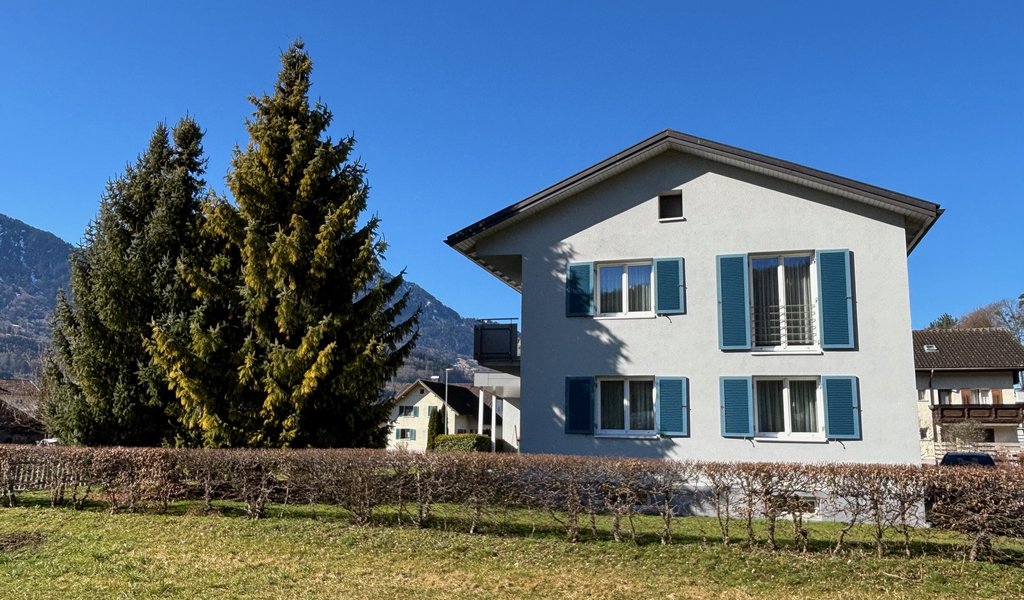 Charmantes Einfamilienhaus in ruhiger Sonnenlage mit Bergblick in Schlins