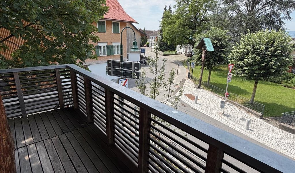 Schöne und geräumige 4-Zimmerwohnung mit Balkon im Herzen von Wolfurt