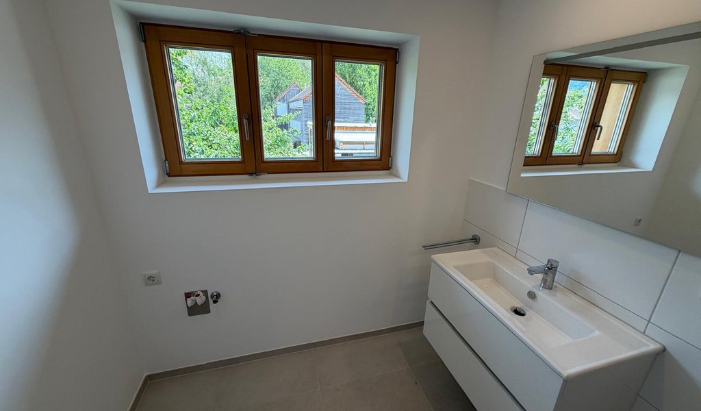 Schöne und geräumige 4-Zimmerwohnung mit Balkon im Herzen von Wolfurt