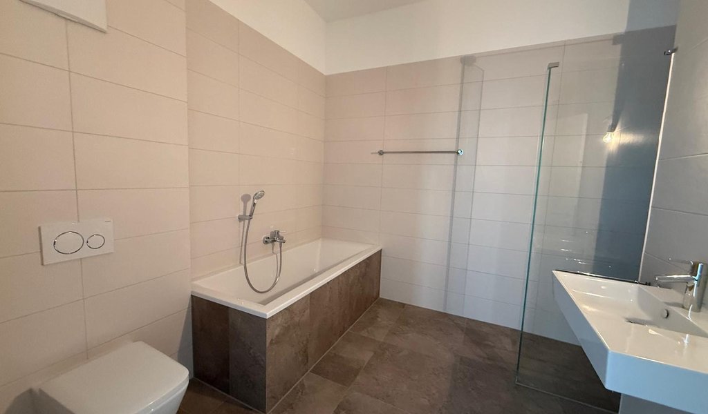 Besondere 4-Dachgeschosswohnung Top 13 - Zentrale Lage in Hohenems