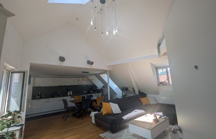 Charmante 2-Zimmer-Dachgeschosswohnung am Rande der Fußgängerzone