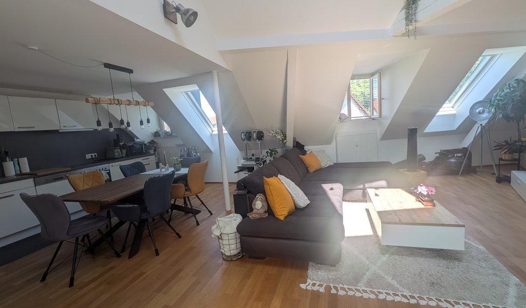 Charmante 2-Zimmer-Dachgeschosswohnung am Rande der Fußgängerzone